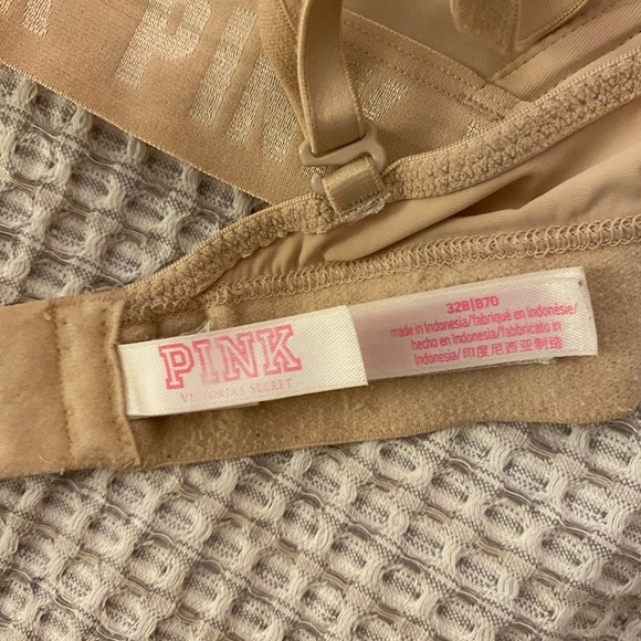 PINK No-Wire Bra - Size 32B - Picture 3 of 4
